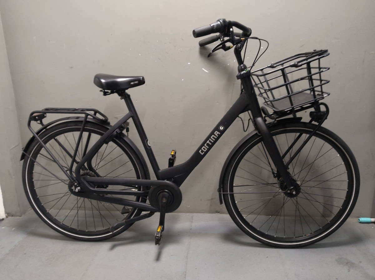 CORTINA Common Dames Jet Black Matt 57cm 2023