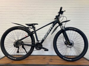 Giant Talon Zwart 40cm S 2021