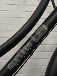 Cortina U4 Dames zwart 56cm 2015