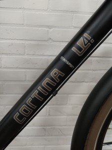 Cortina Transport U4 Heren Jett Black Matt 56cm 2020