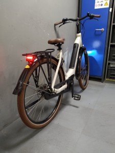 BATAVUS Altura E-Go Power Lageinstap Lichtgrijs Mat 51cm 2025